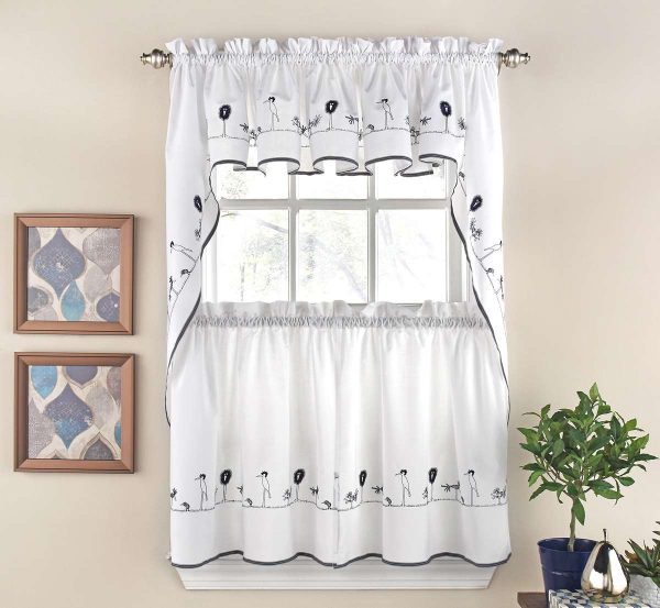 Birdland Kitchen Curtain Ensemble